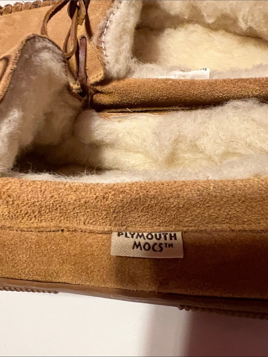 Plymouth Mocs Lined Tan Suede Moccasin Slippers for Men Size 10 main image 3